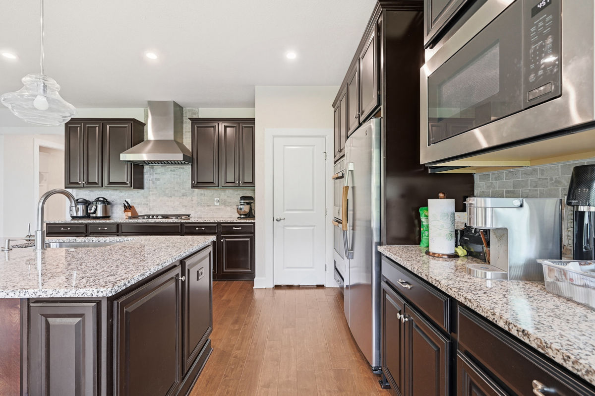 4458 Walnut Ridge CIRCLE