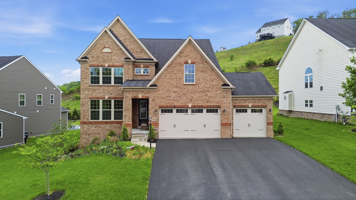 4458 Walnut Ridge CIRCLE