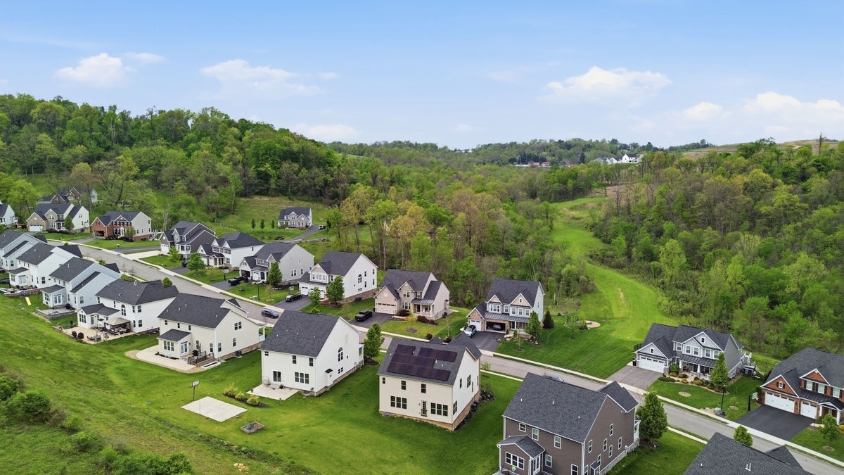 4458 Walnut Ridge CIRCLE