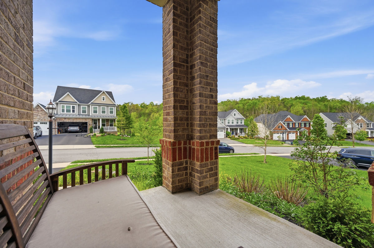4458 Walnut Ridge CIRCLE