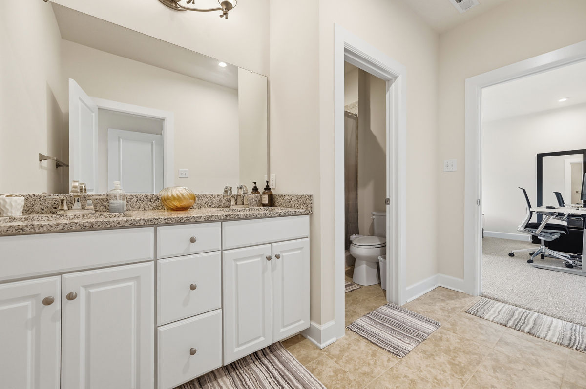 4458 Walnut Ridge CIRCLE
