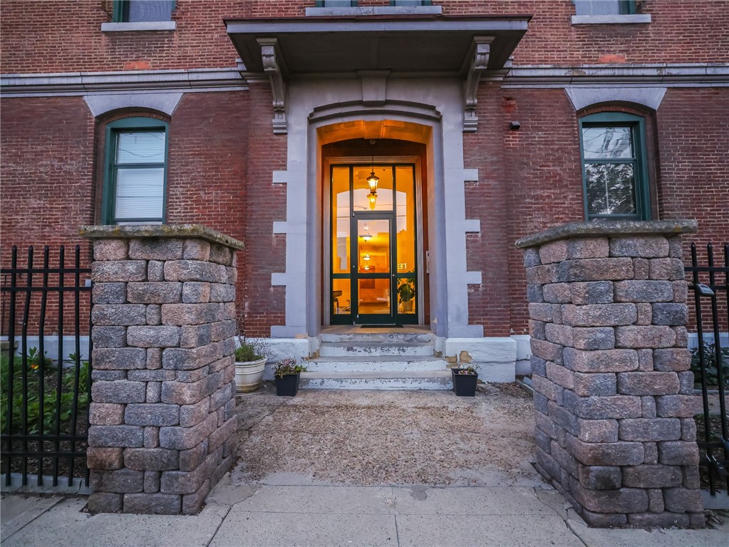 120 S 15th Street 202