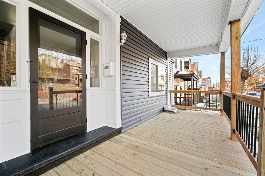 221 Bonvue St