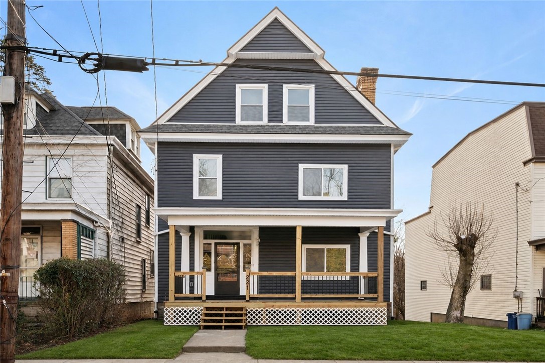 221 Bonvue St