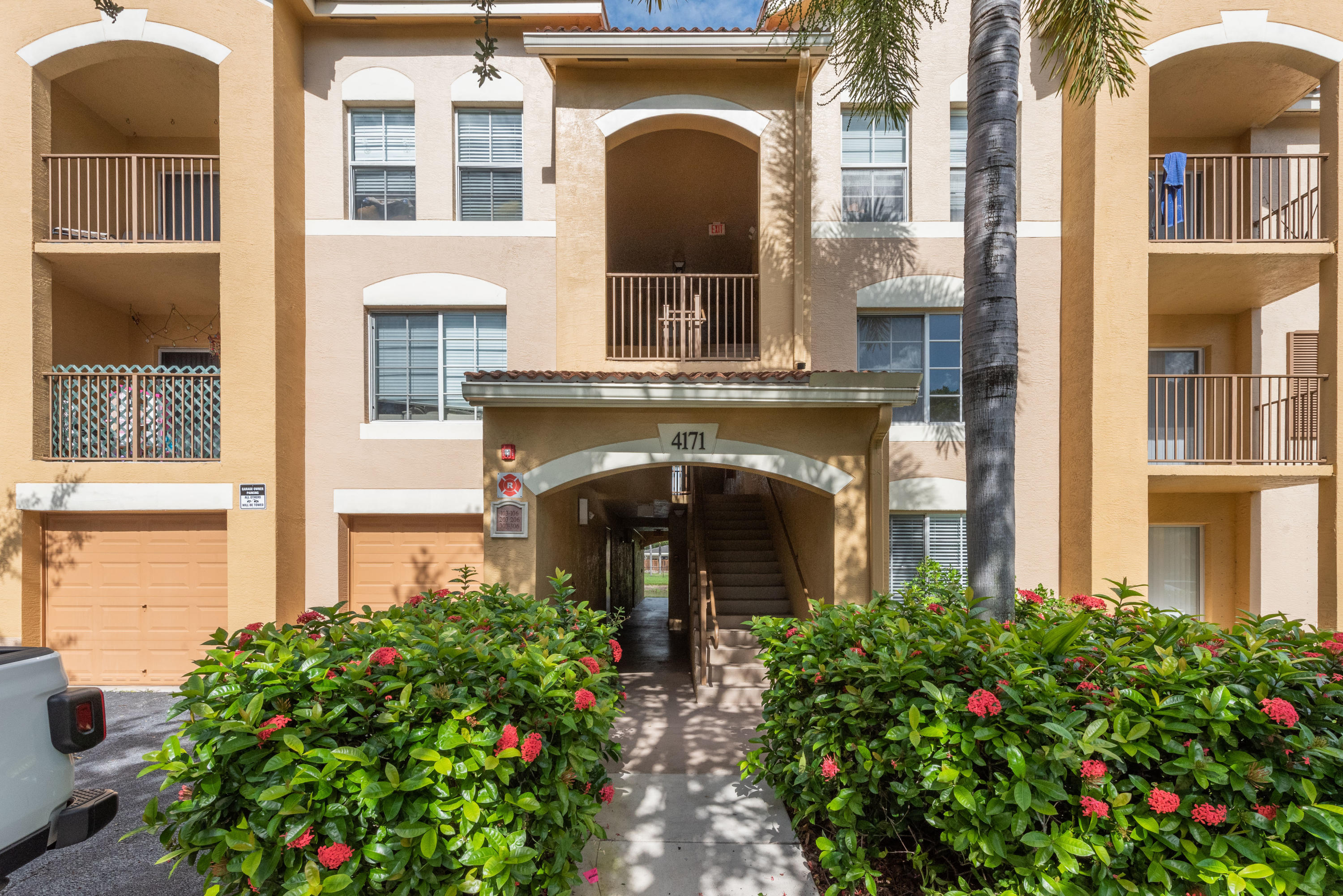 4171 San Marino Boulevard