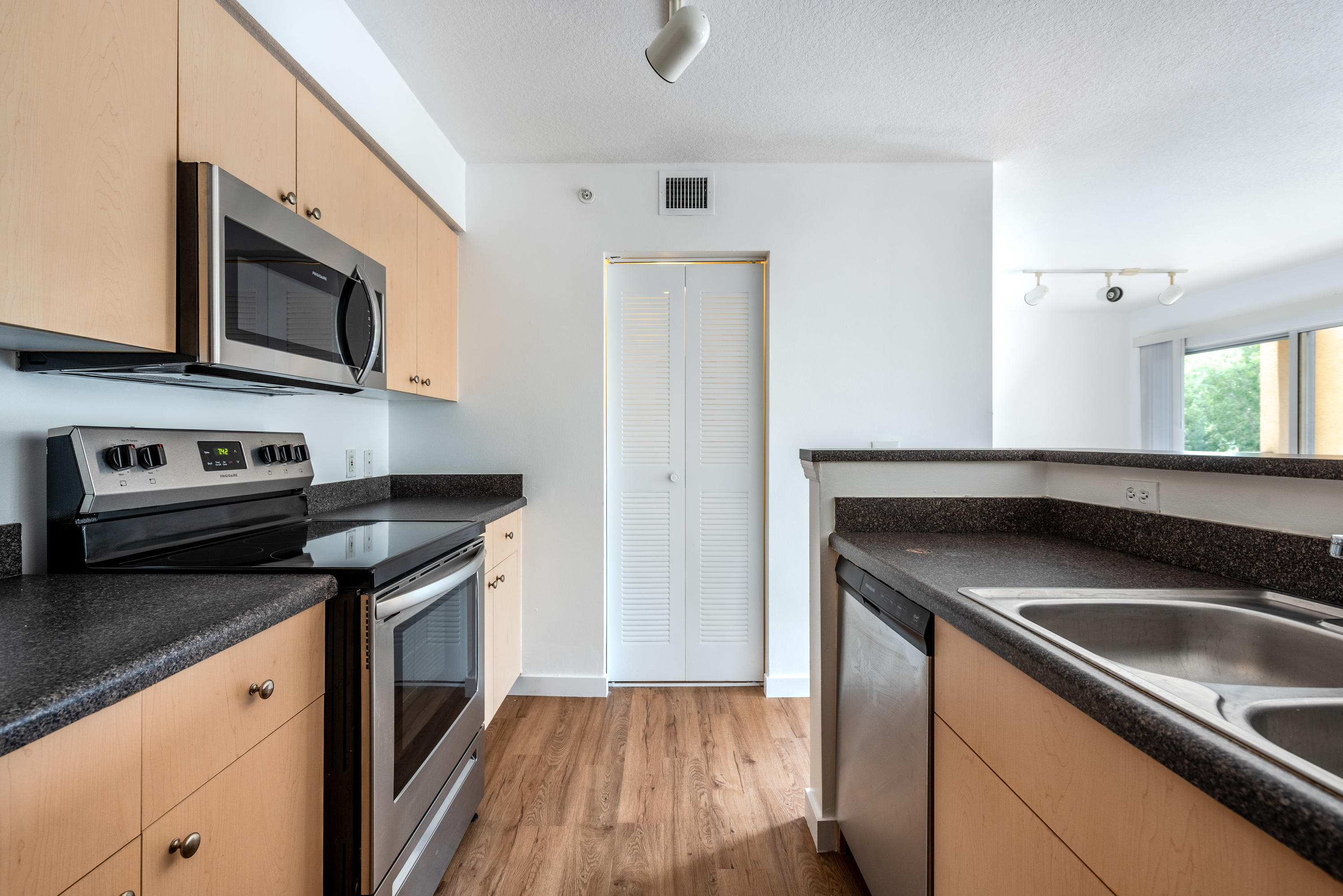 4171 San Marino Boulevard