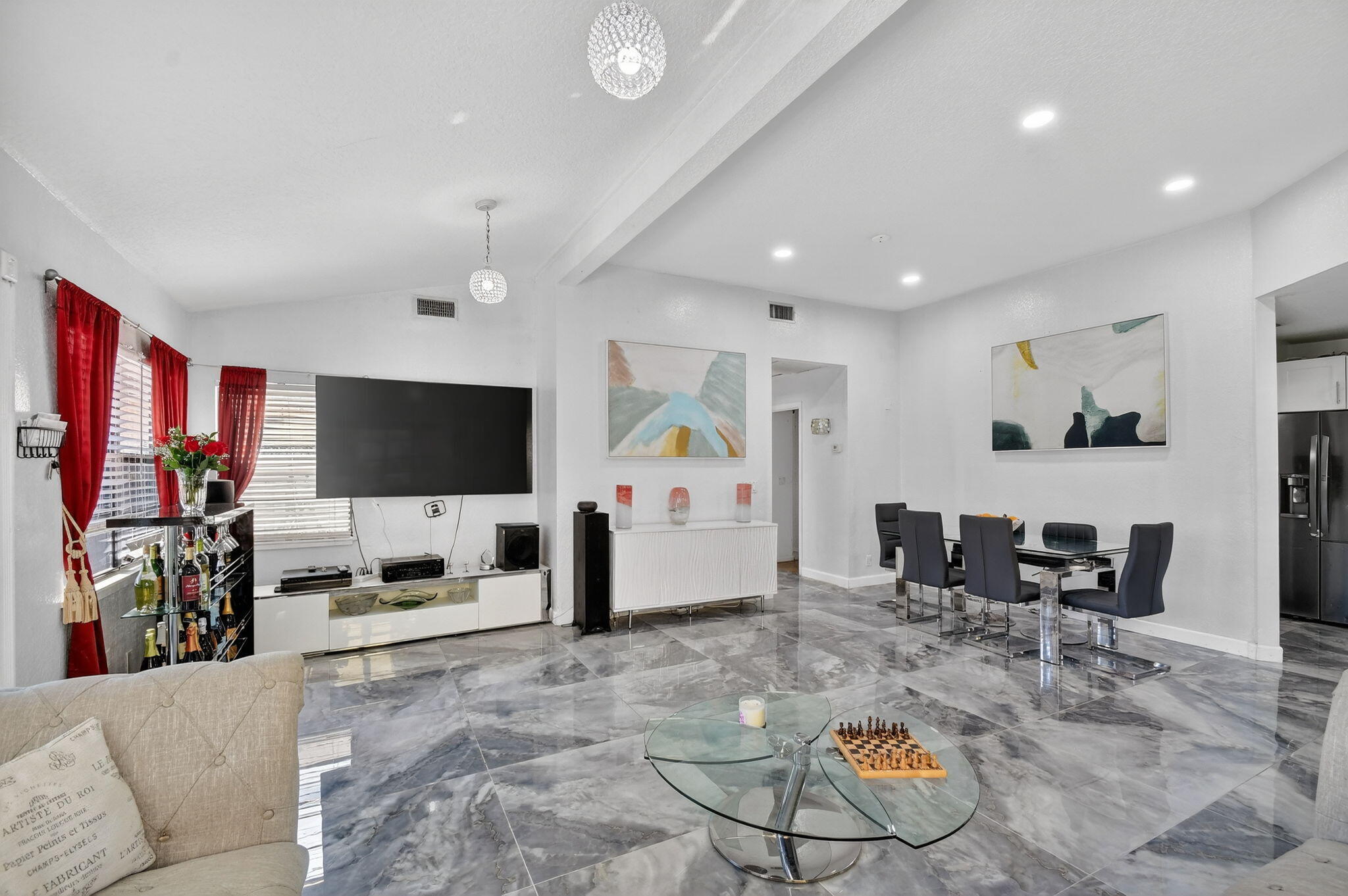 425 Broward Avenue
