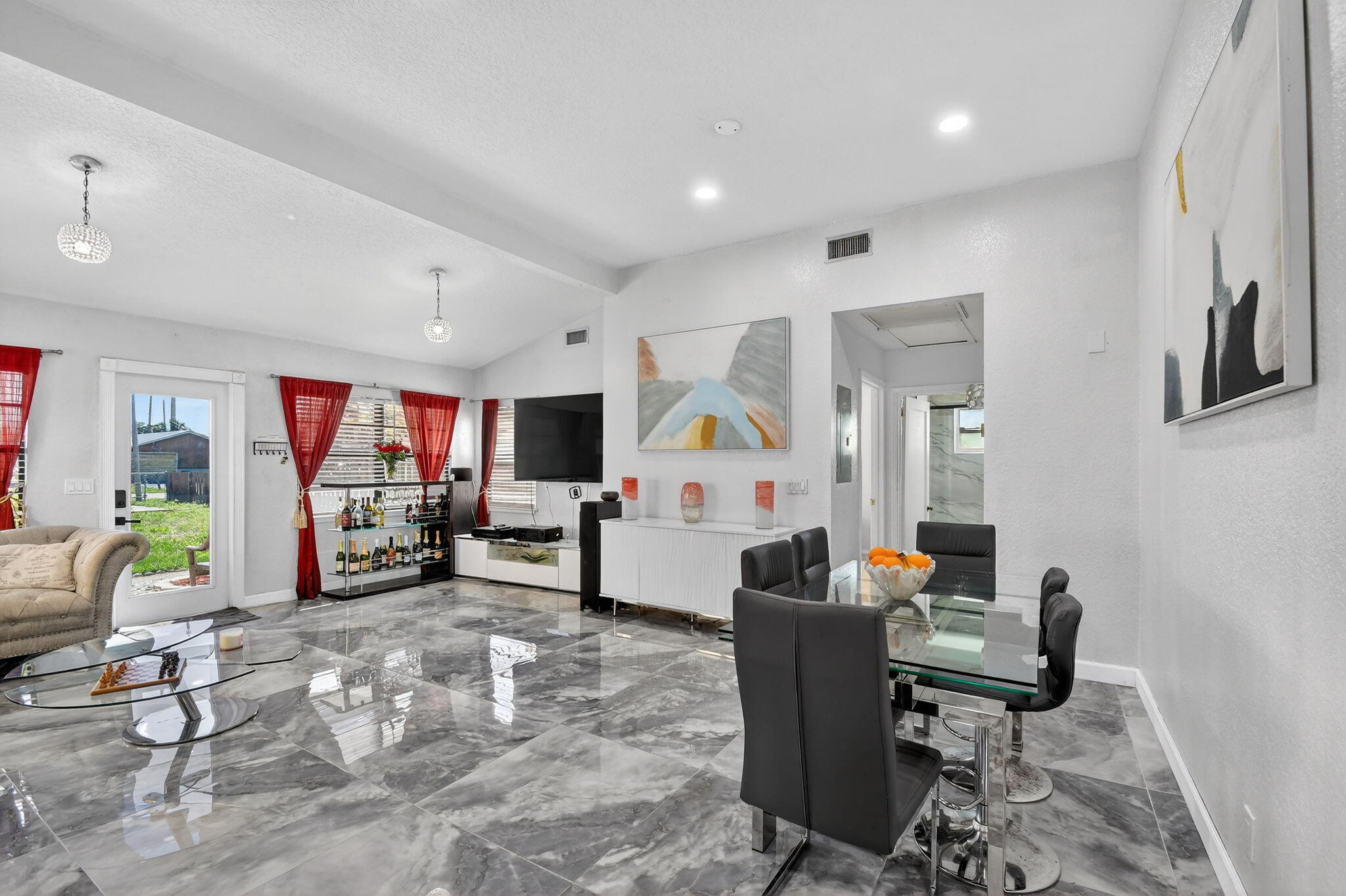 425 Broward Avenue