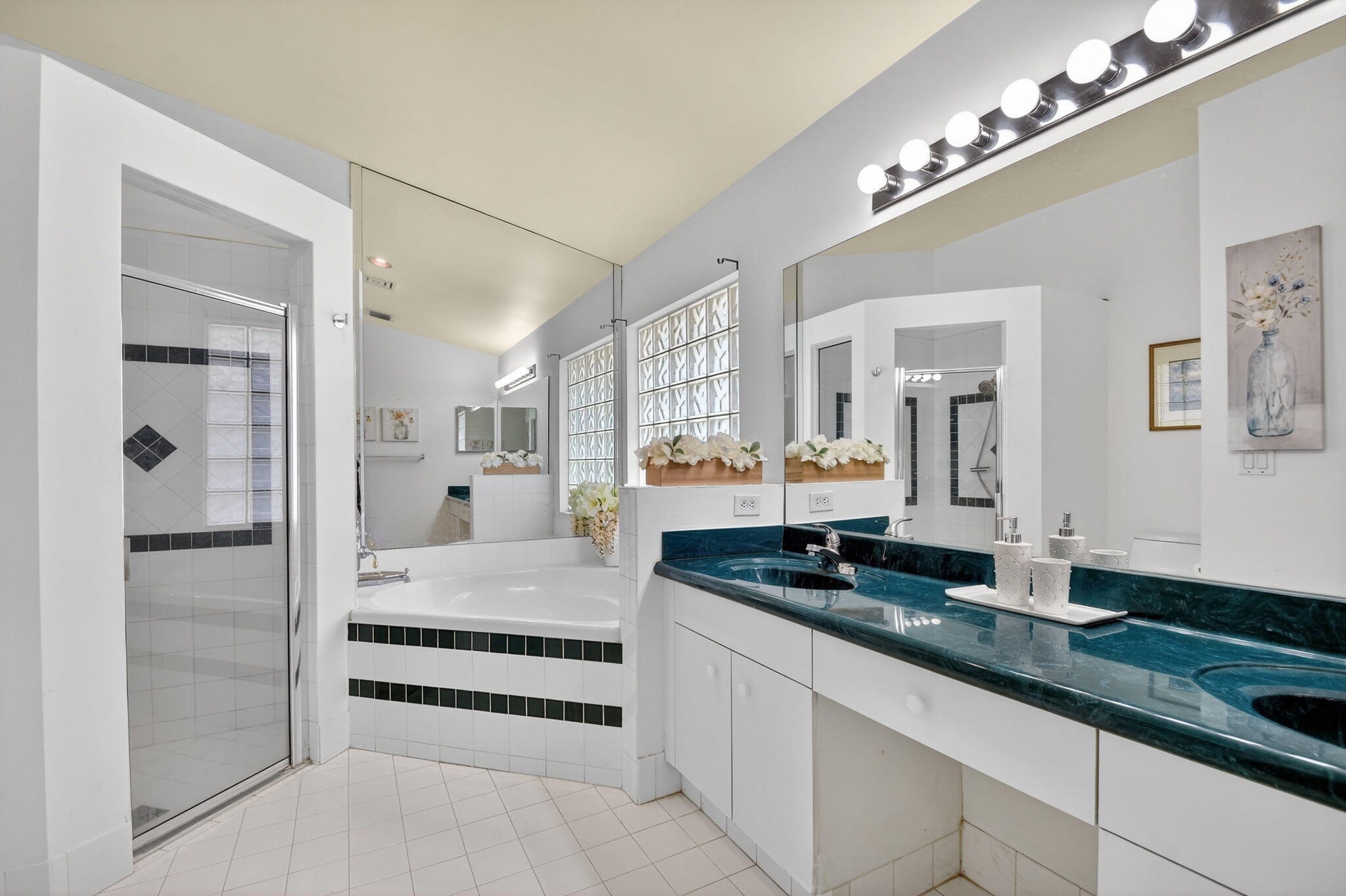 7760 Manor Forest Lane