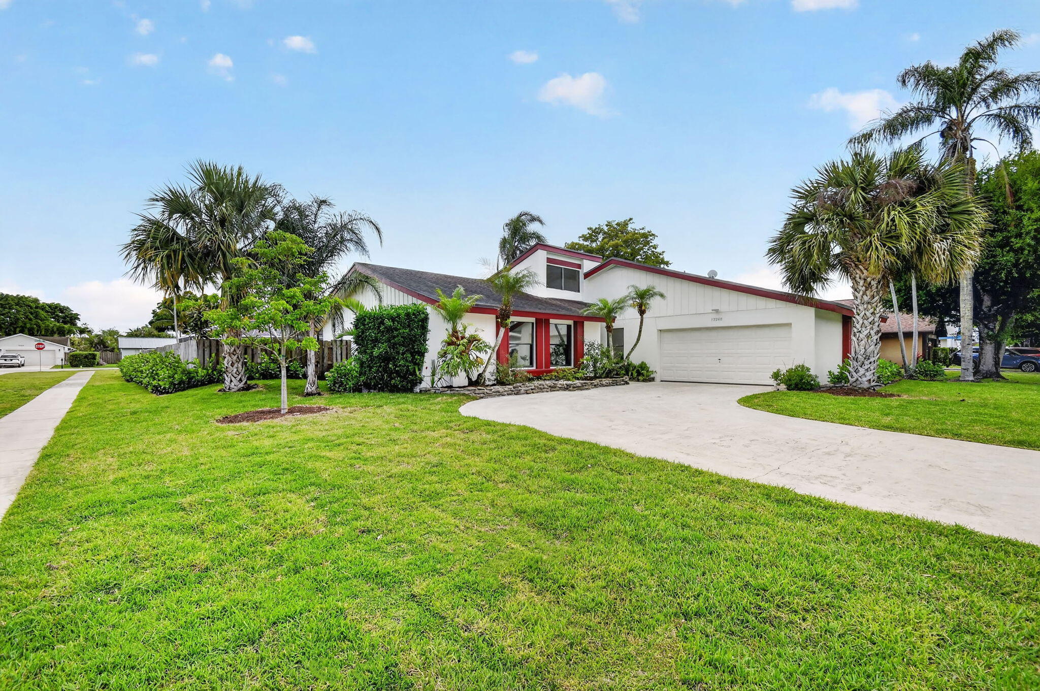 12260 Old Country Road S