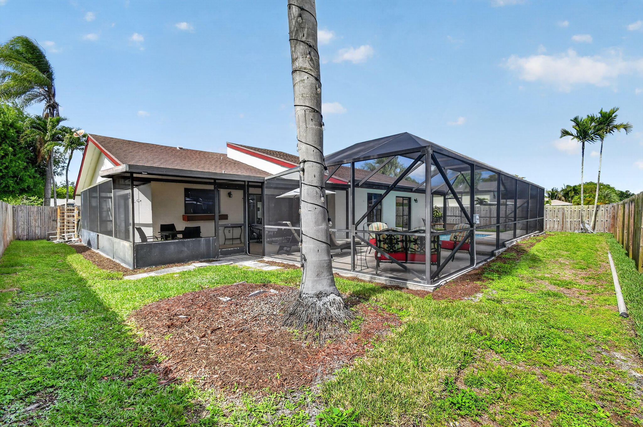 12260 Old Country Road S