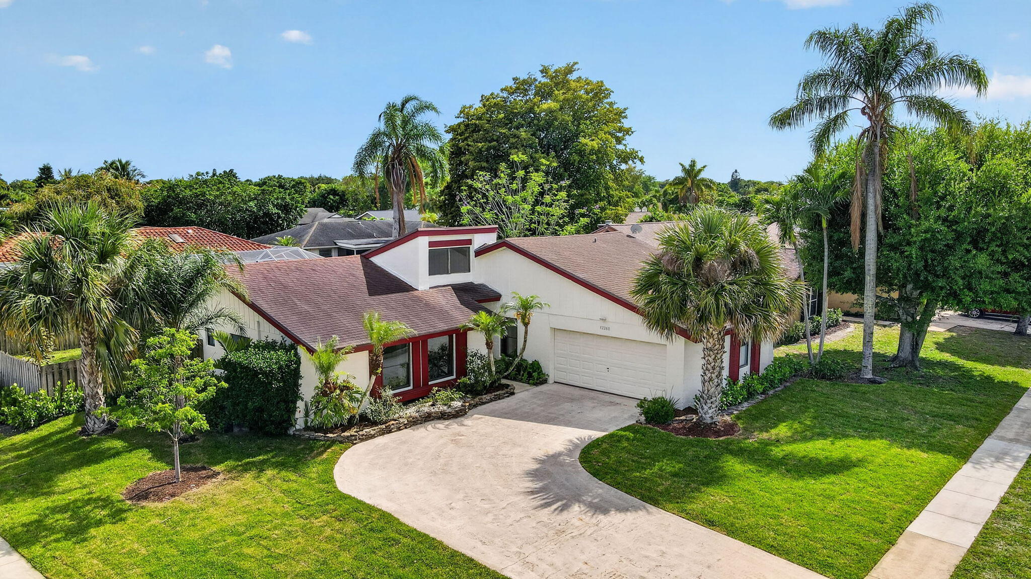 12260 Old Country Road S