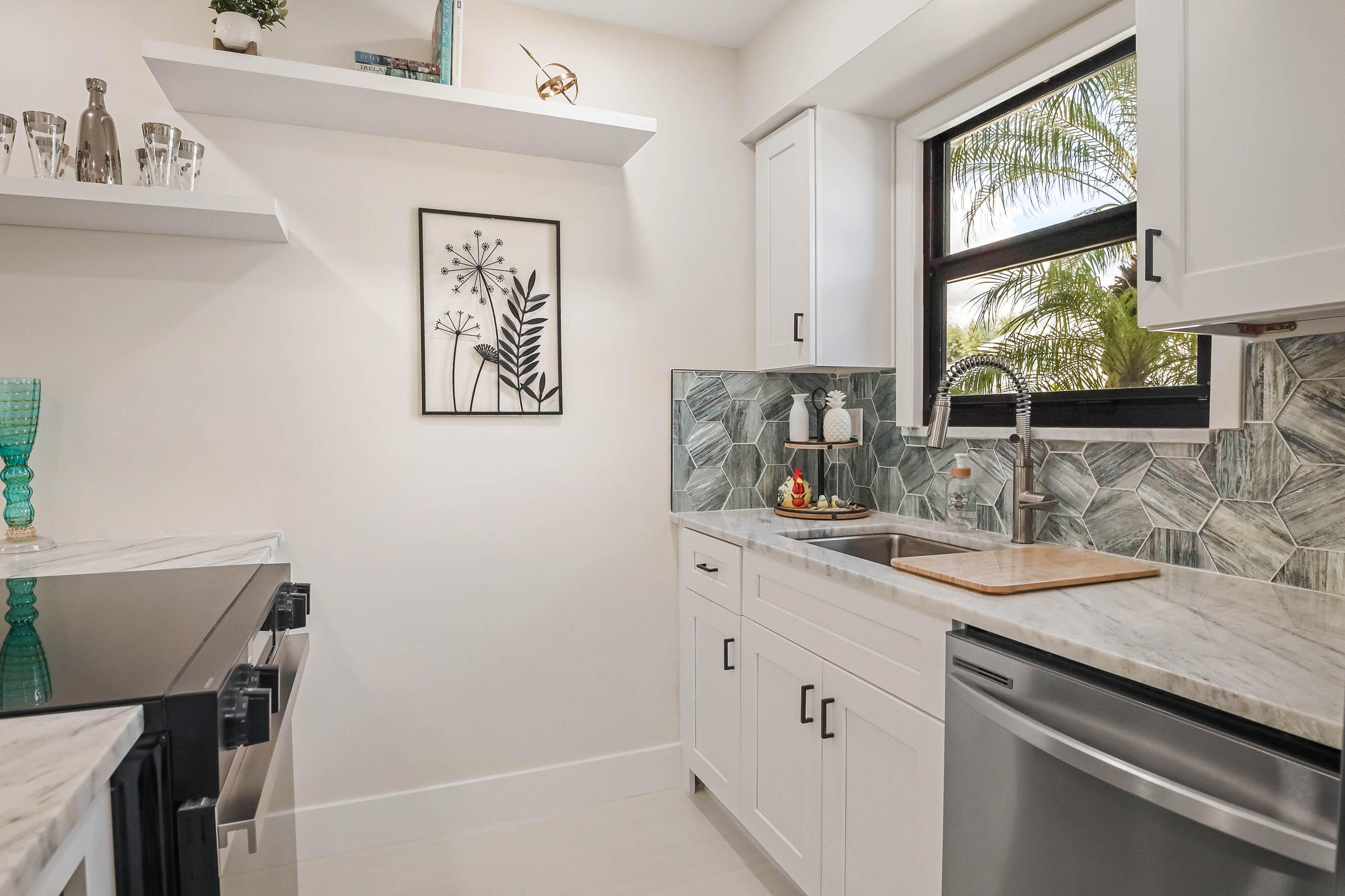 4605 PIER Drive 4605