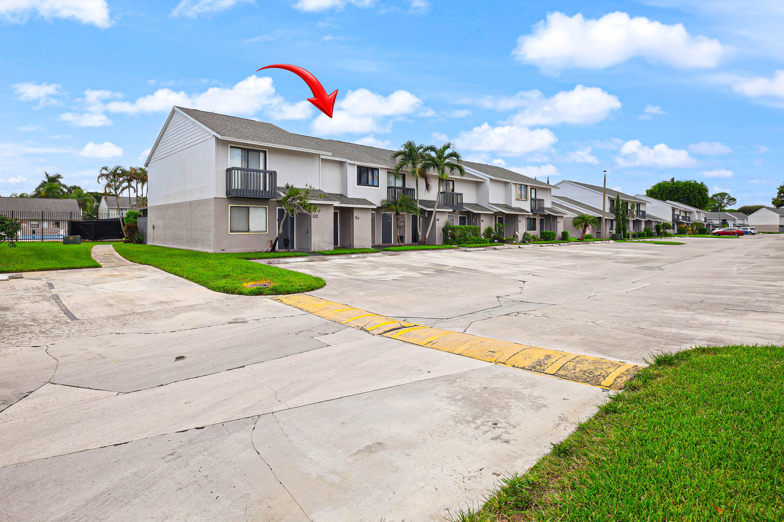 4605 PIER Drive 4605
