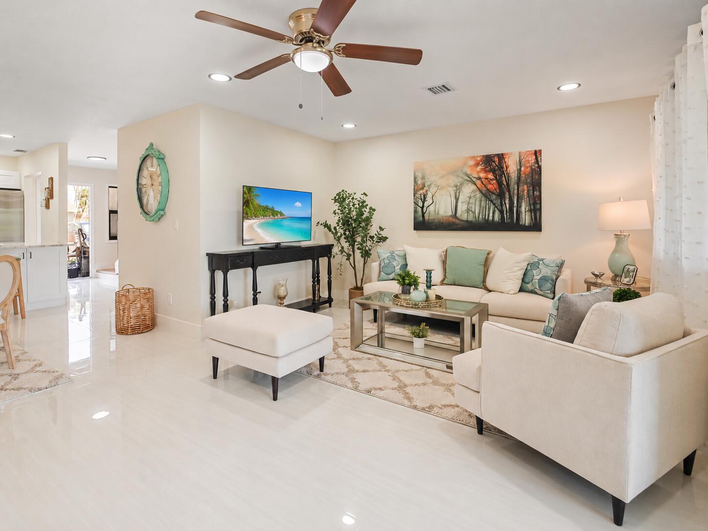 4605 PIER Drive 4605