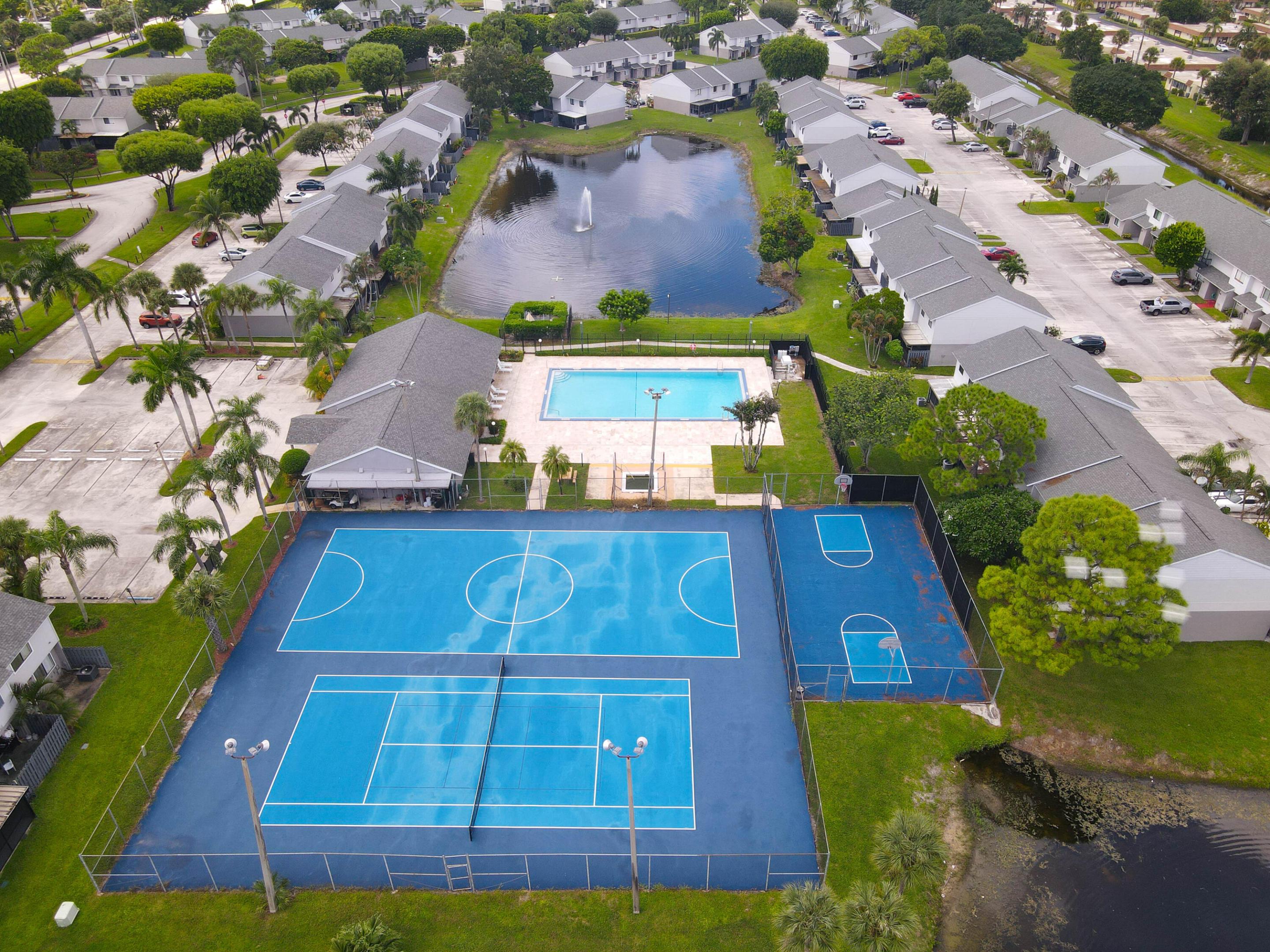 4605 PIER Drive 4605