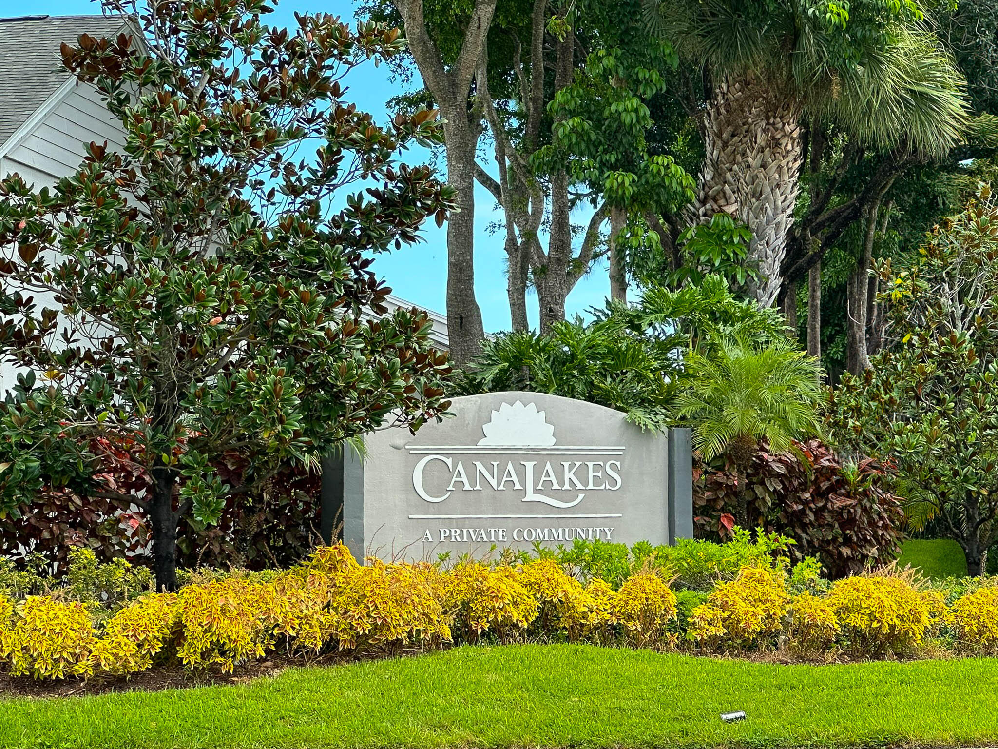 4605 PIER Drive 4605