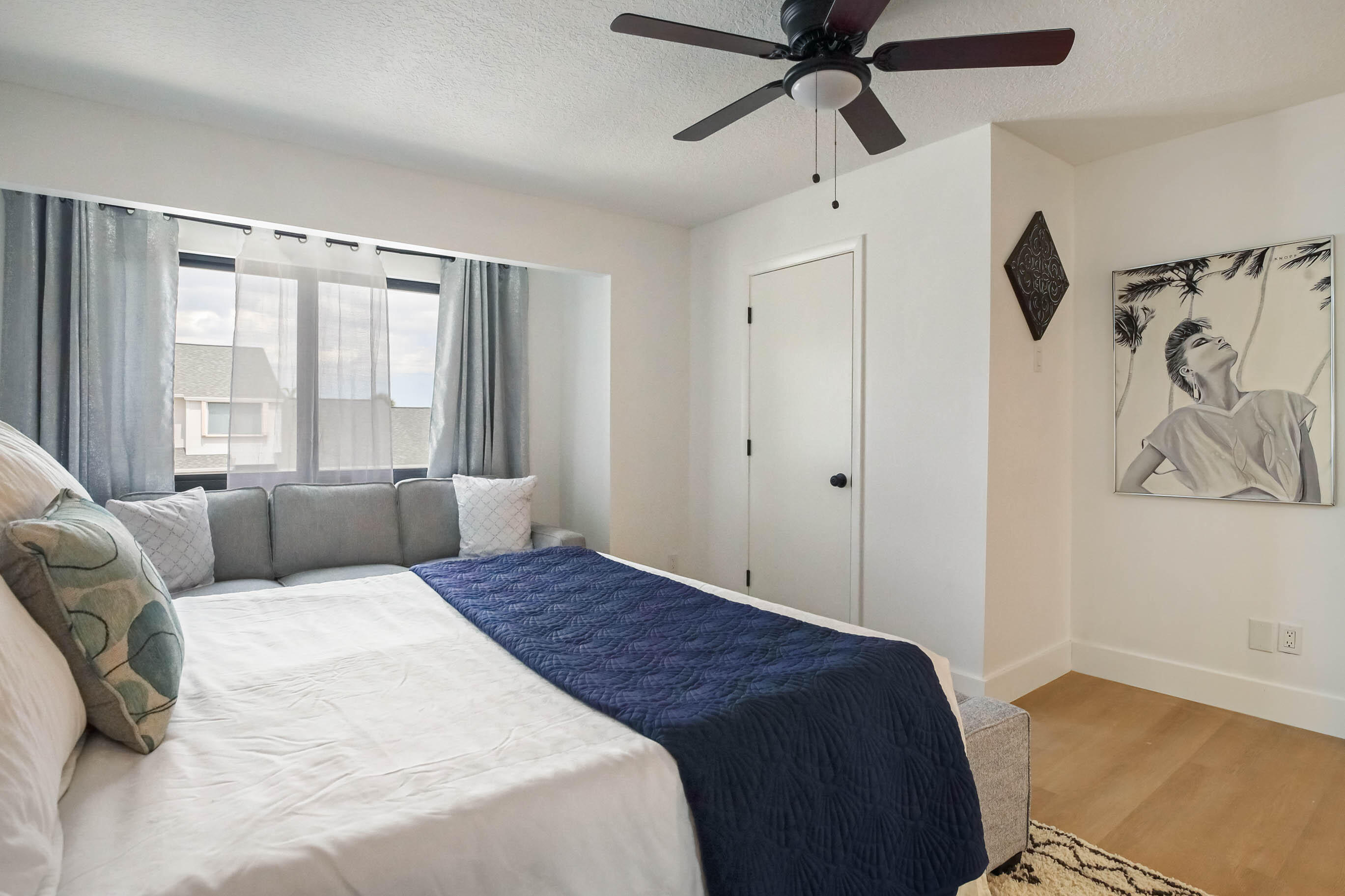 4605 PIER Drive 4605