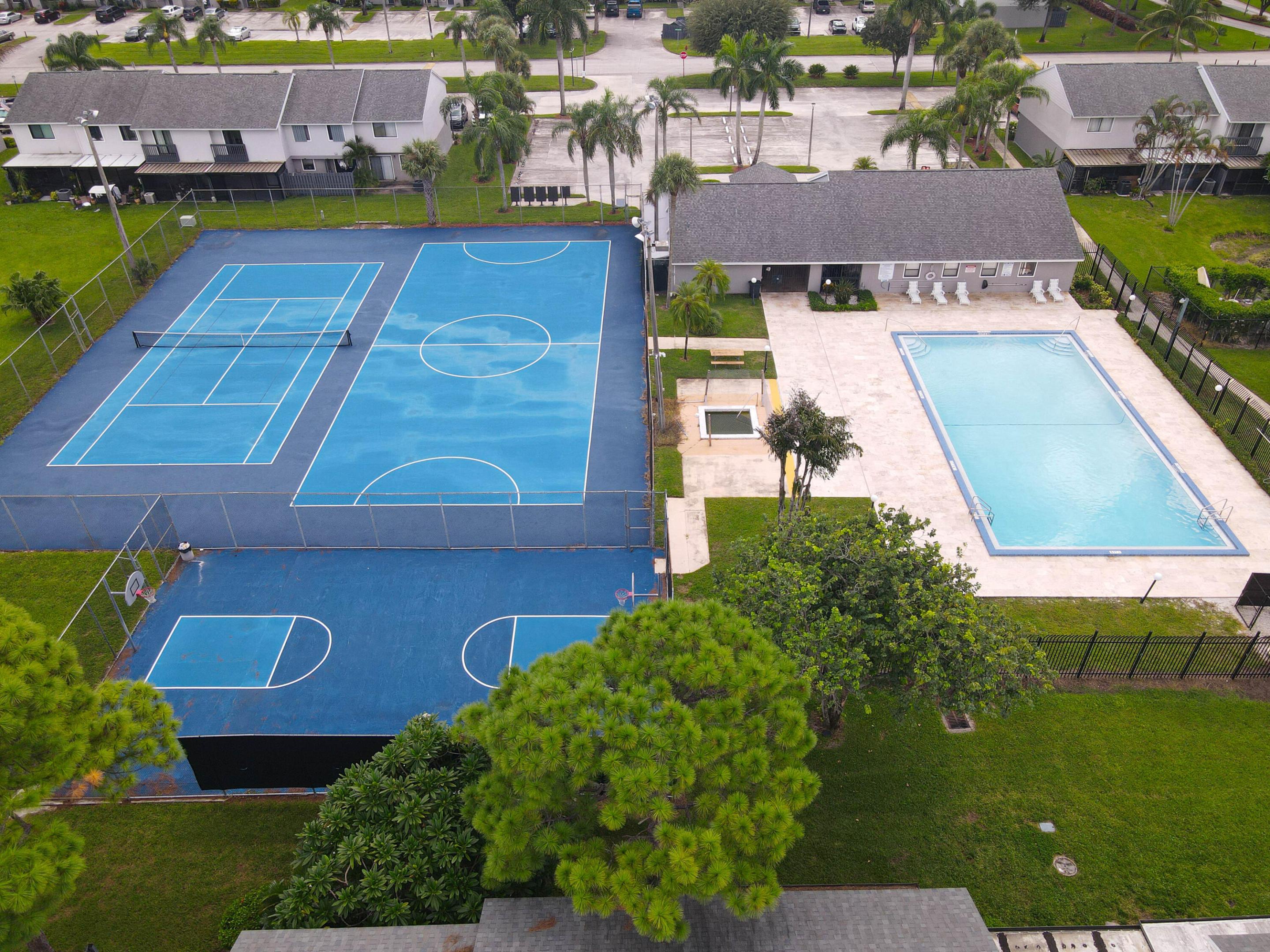4605 PIER Drive 4605