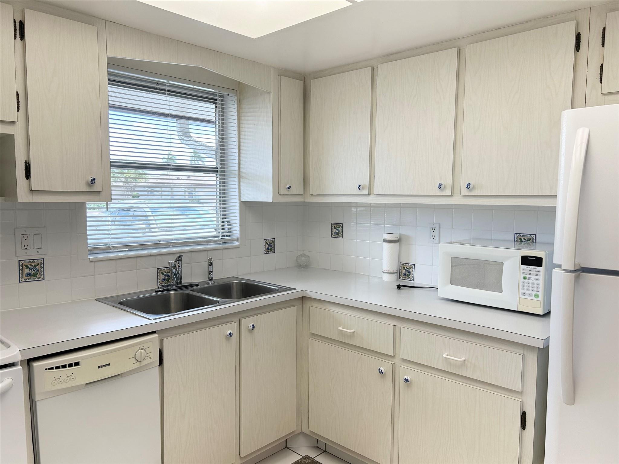 2835 Crosley Drive B, West Palm Beach Unit: B
