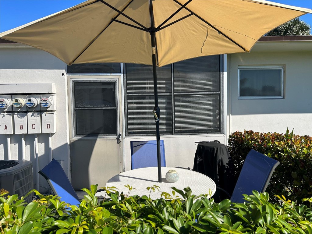 2835 Crosley Drive B, West Palm Beach Unit: B