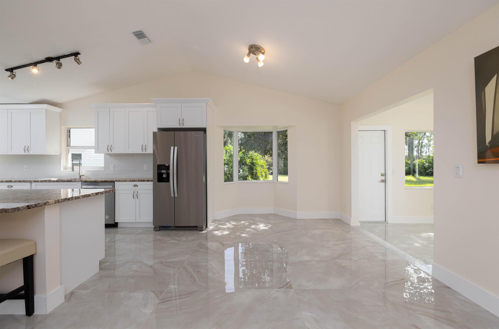 7090 SE Lillian Court