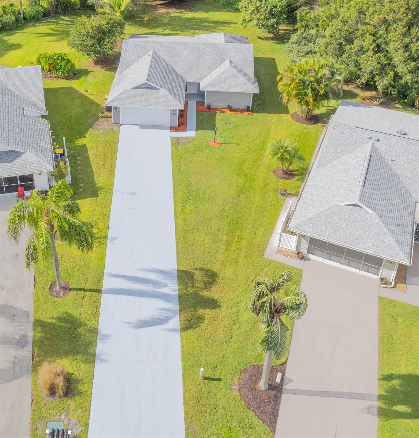 7090 SE Lillian Court