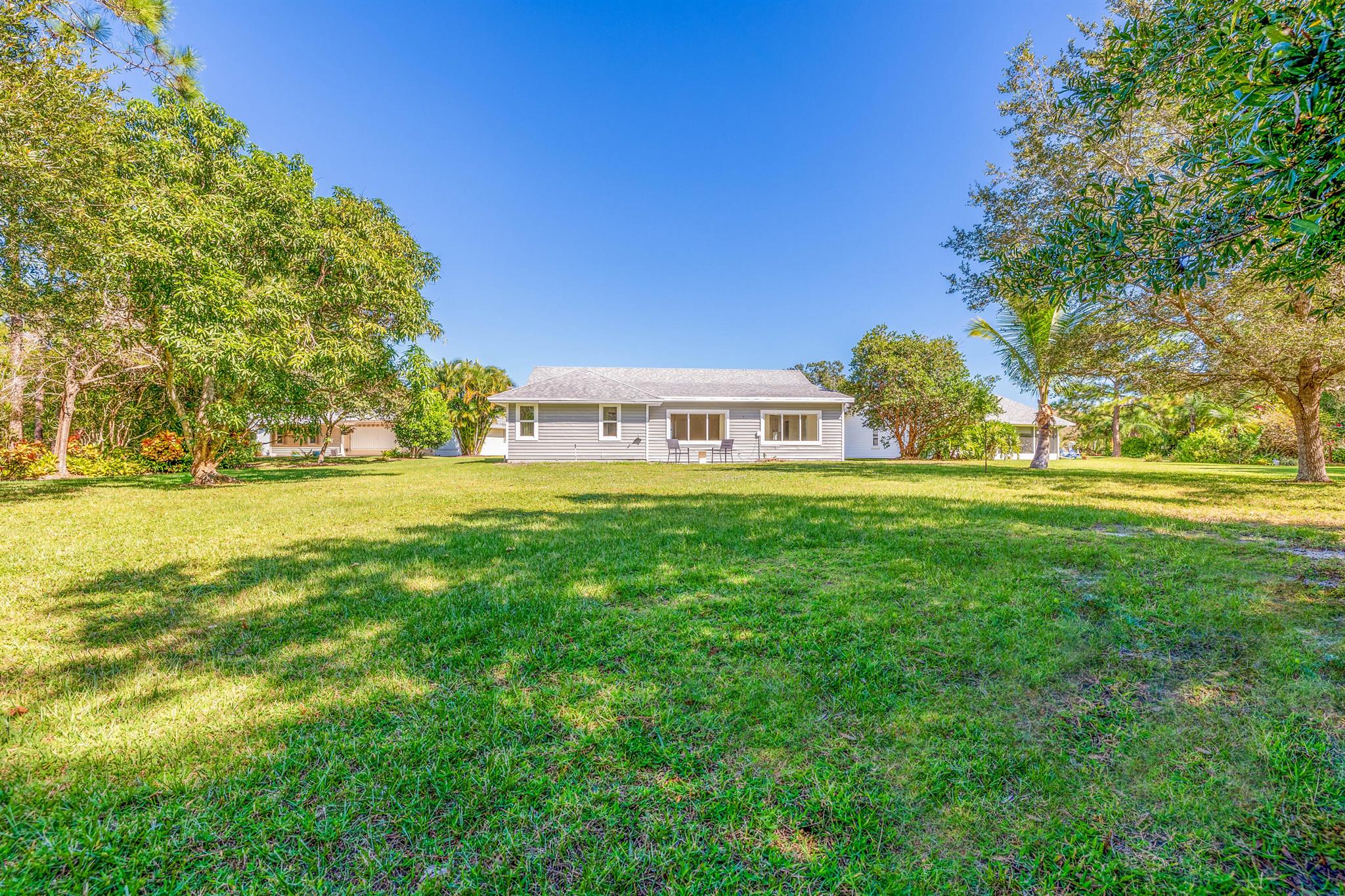 7090 SE Lillian Court