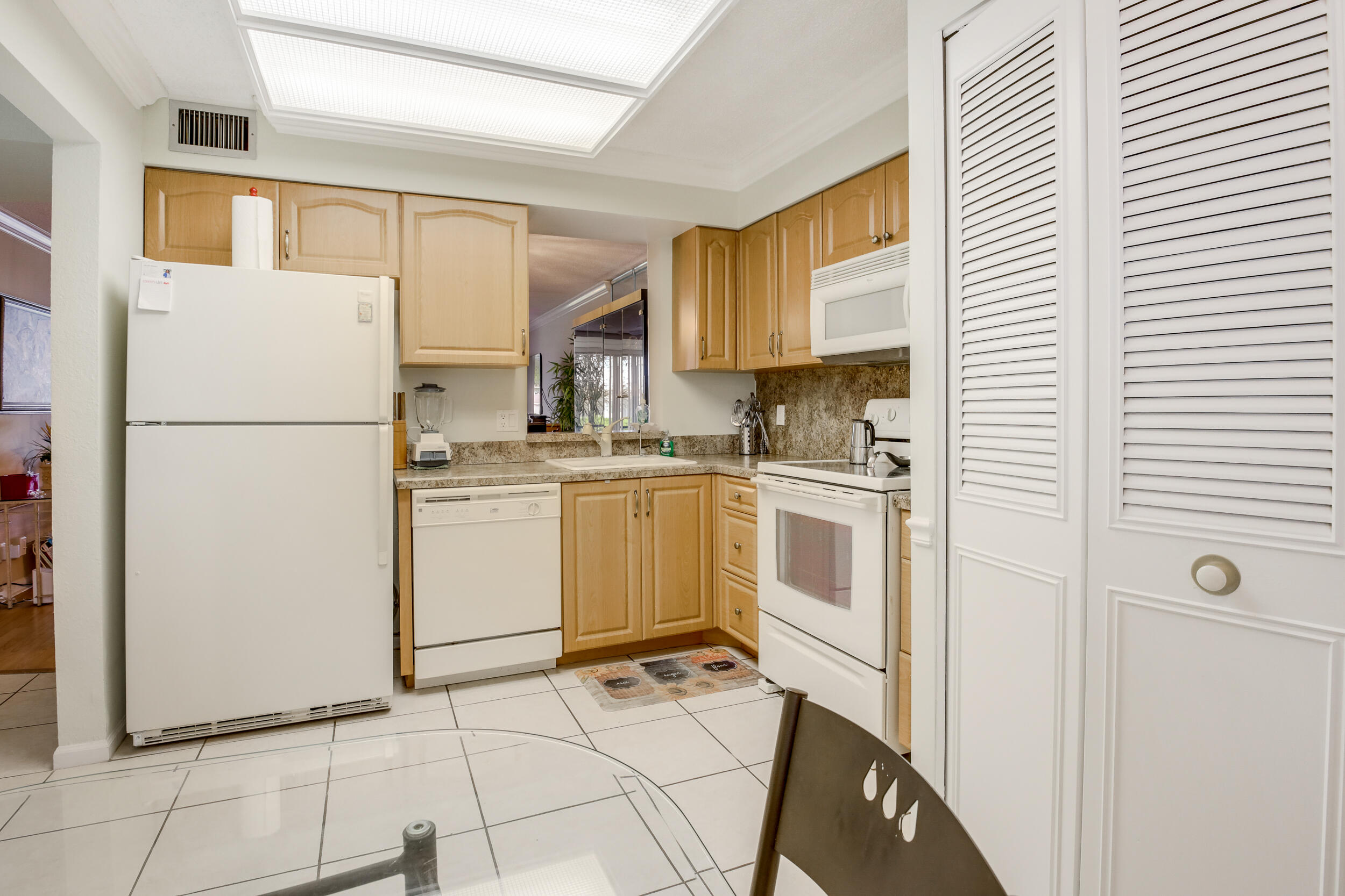 6650 S Oriole Boulevard 1010