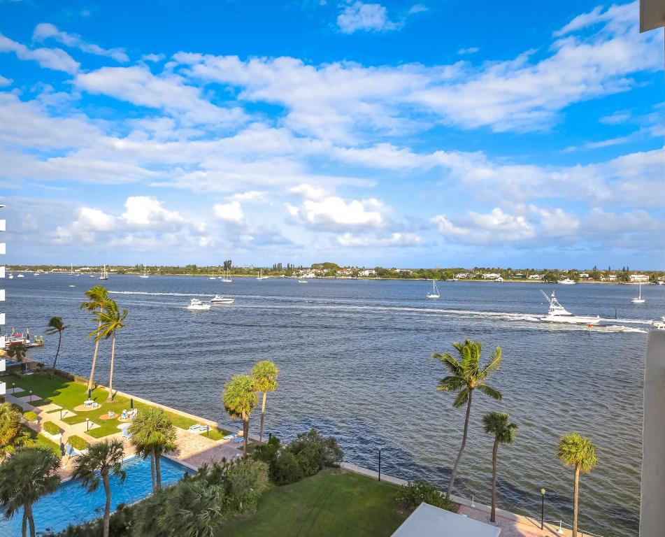 2600 N Flagler Drive 805