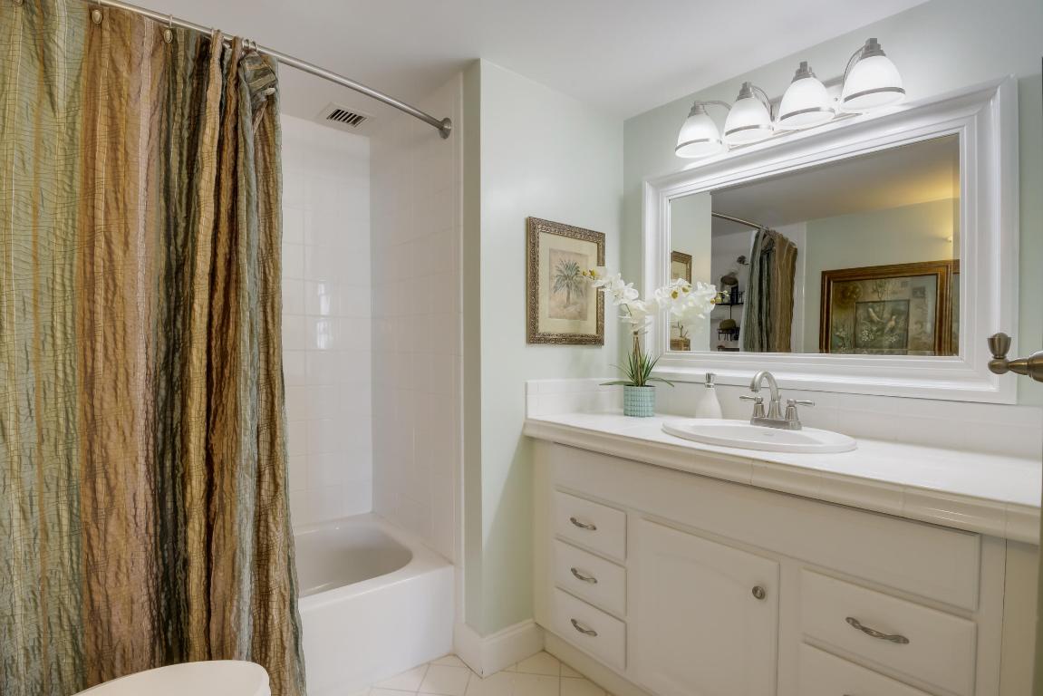 2600 N Flagler Drive 805