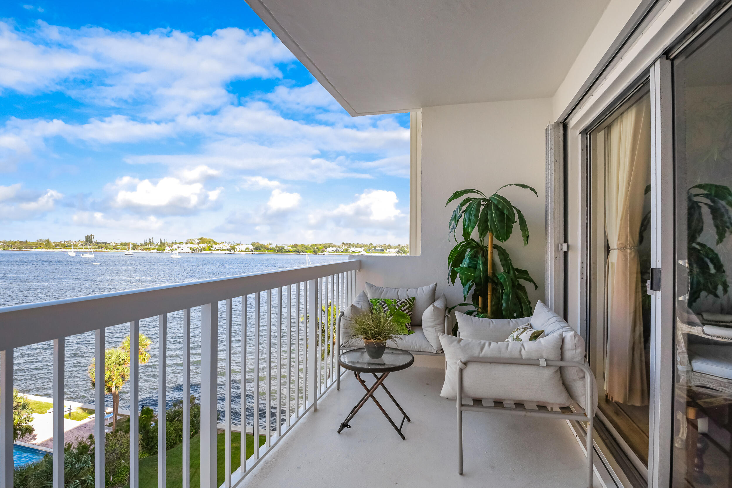 2600 N Flagler Drive 805