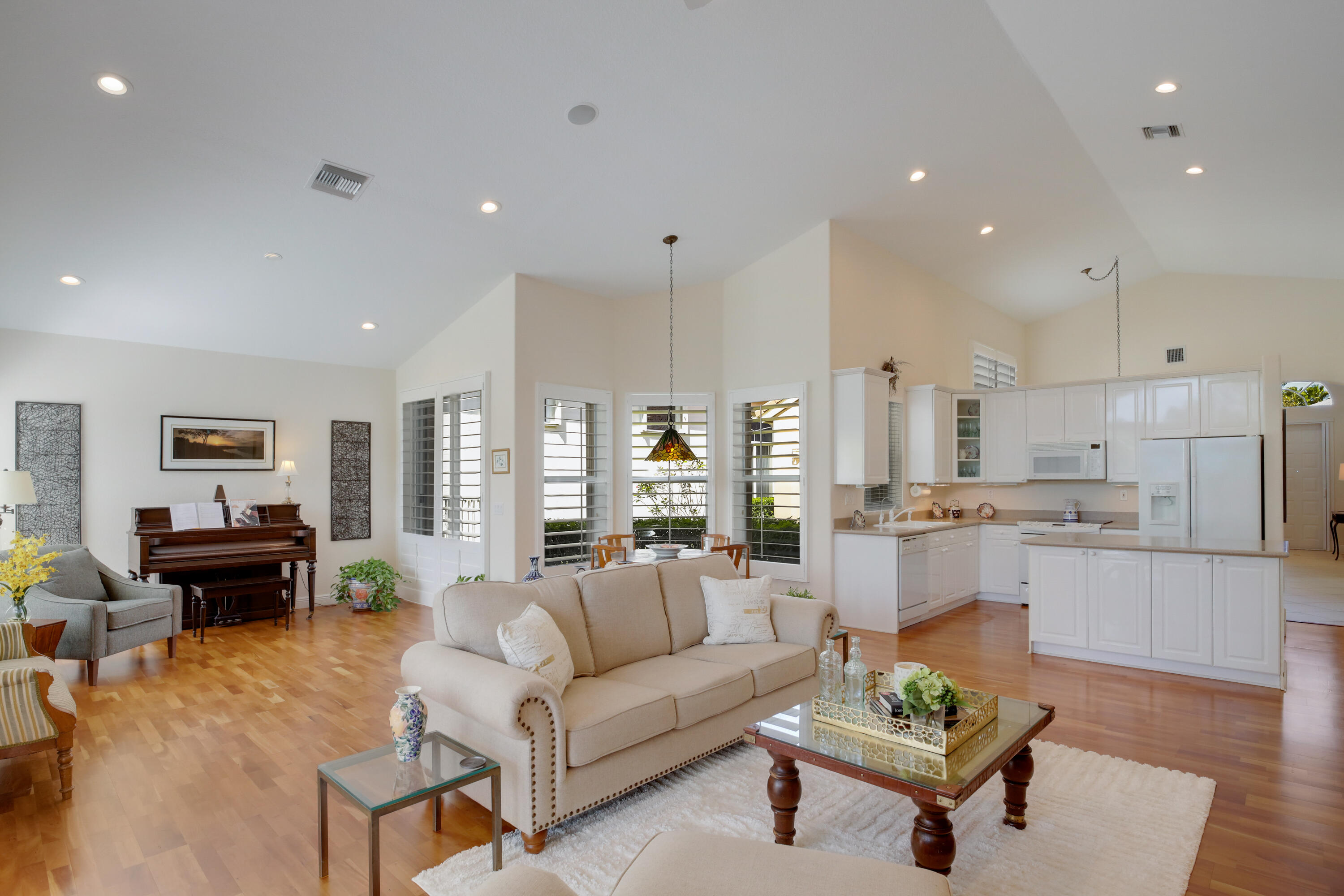 8210 Cypress Point Road