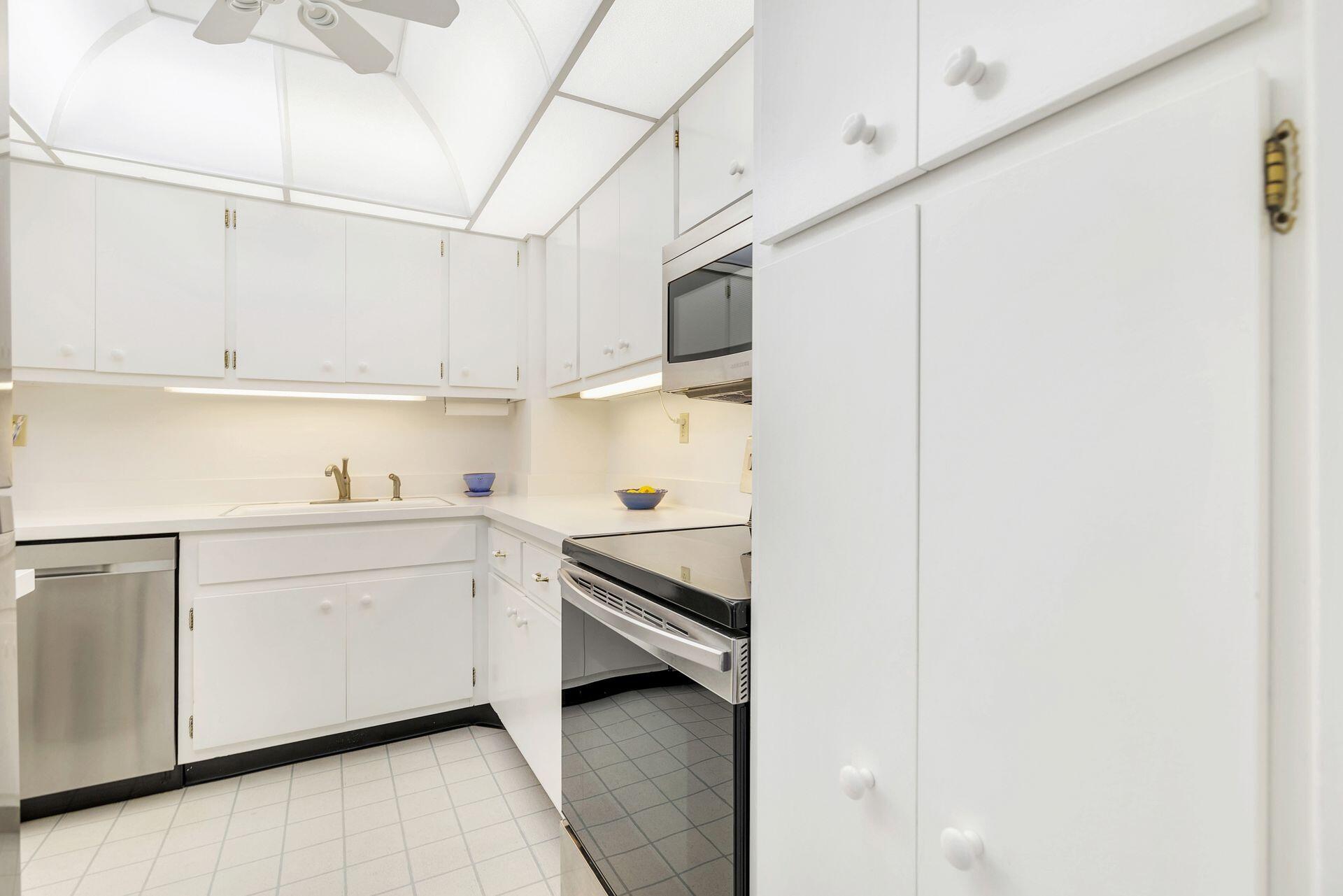 2600 N Flagler Drive 402, West Palm Beach Unit: 402