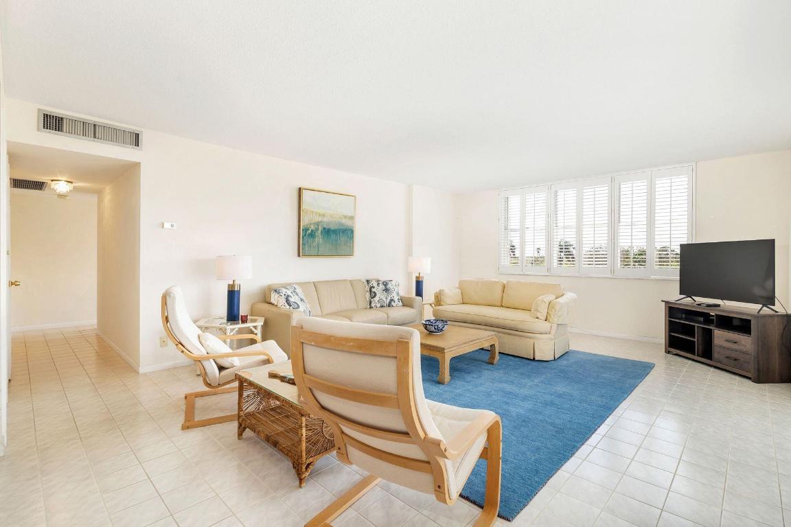 2600 N Flagler Drive 402, West Palm Beach Unit: 402