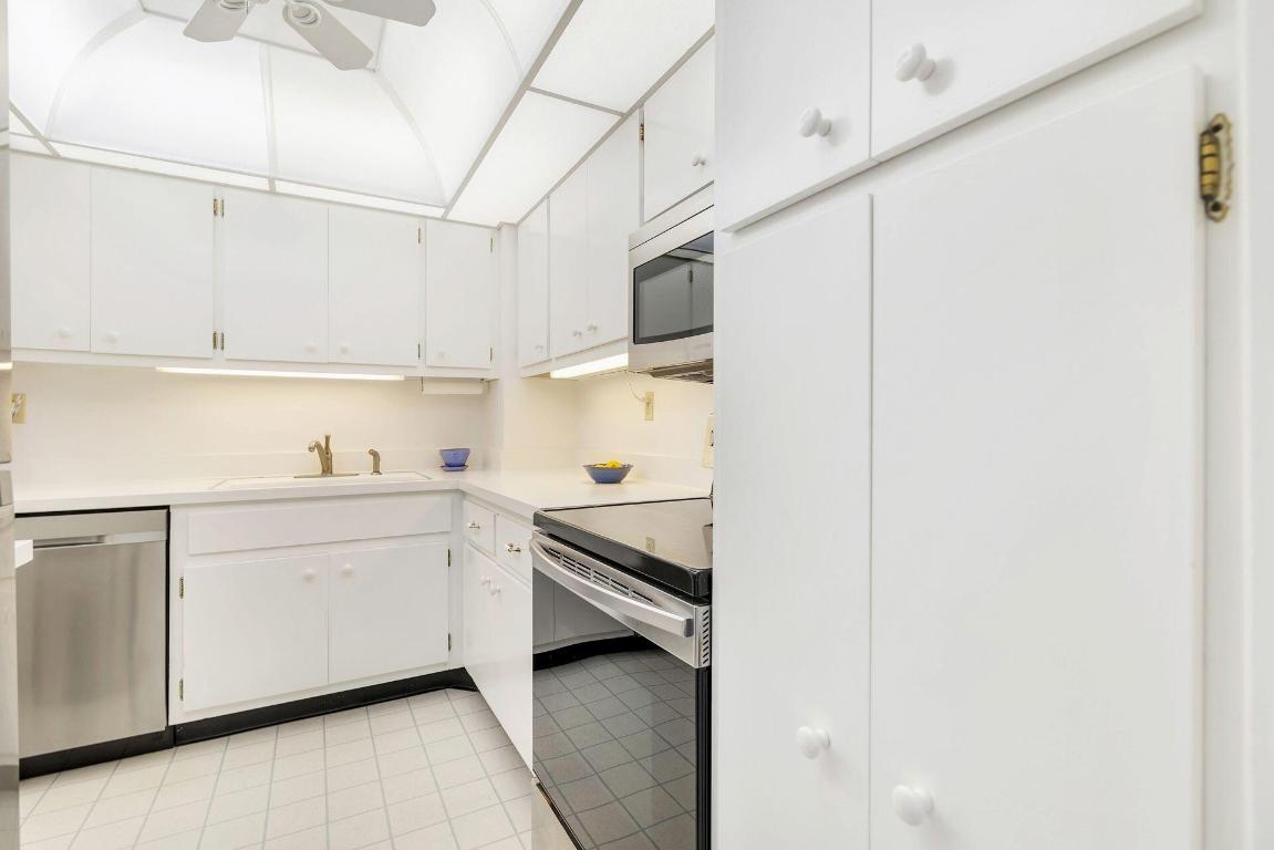 2600 N Flagler Drive 402, West Palm Beach Unit: 402