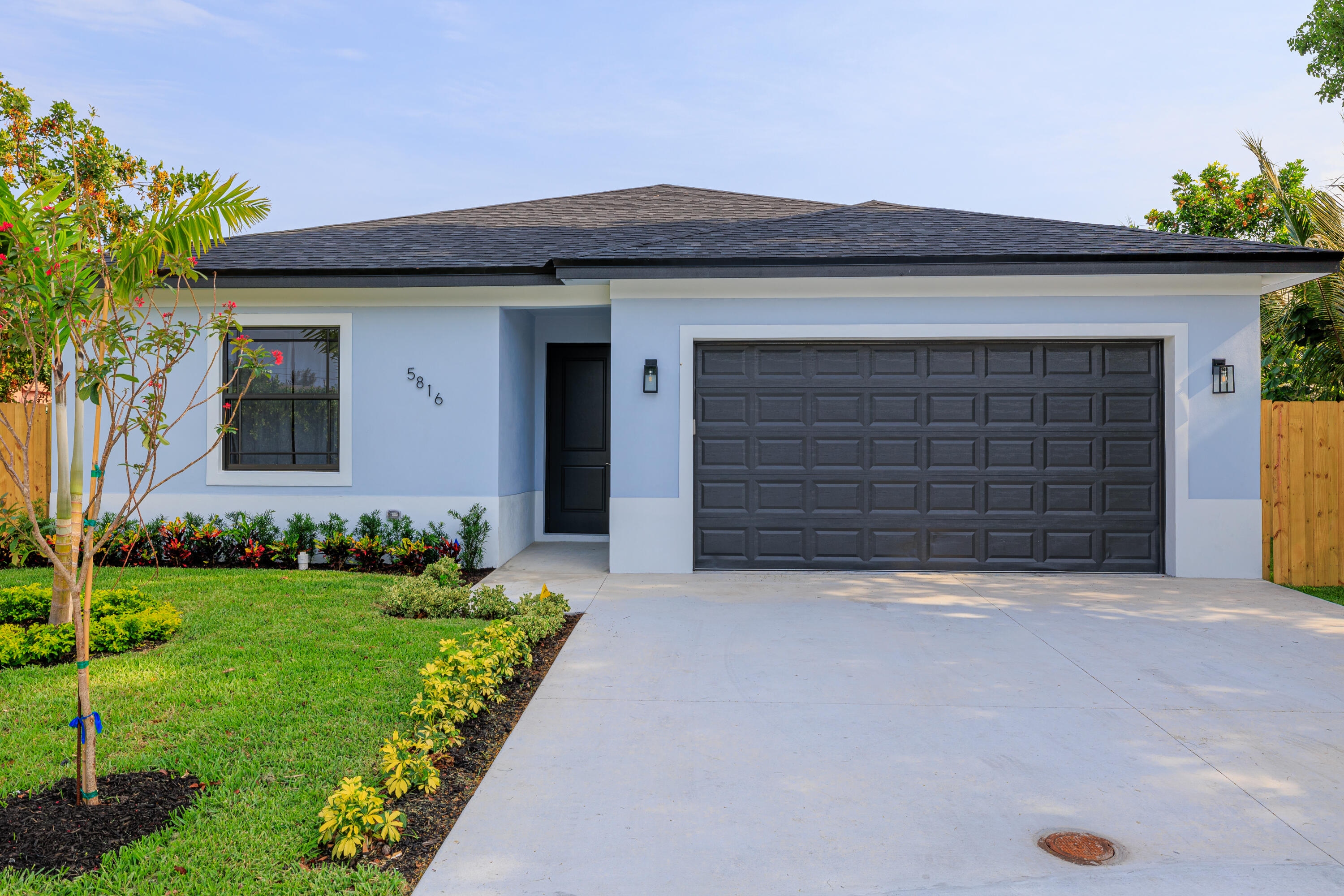 5816 Tiffany Place