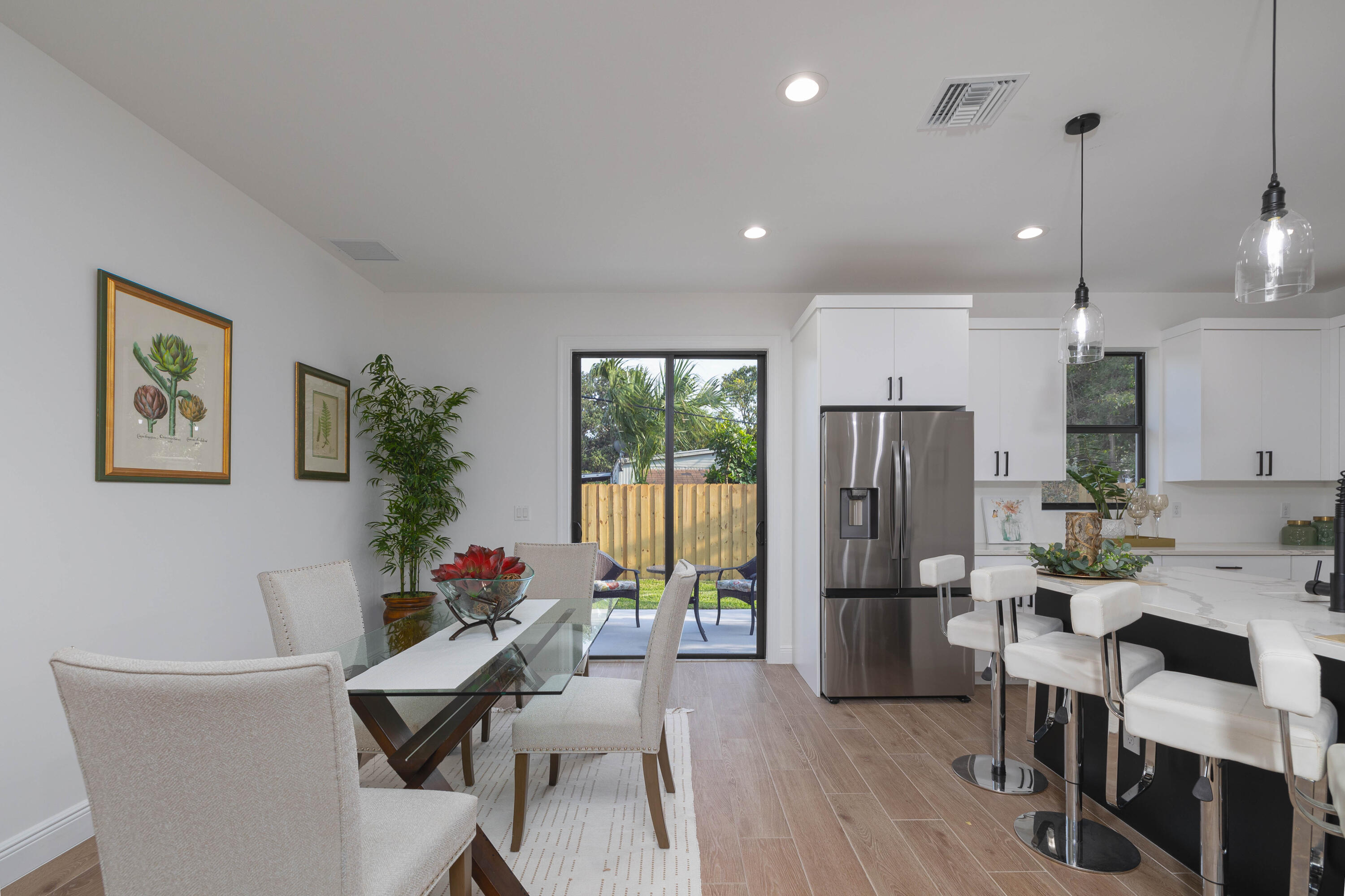 5816 Tiffany Place