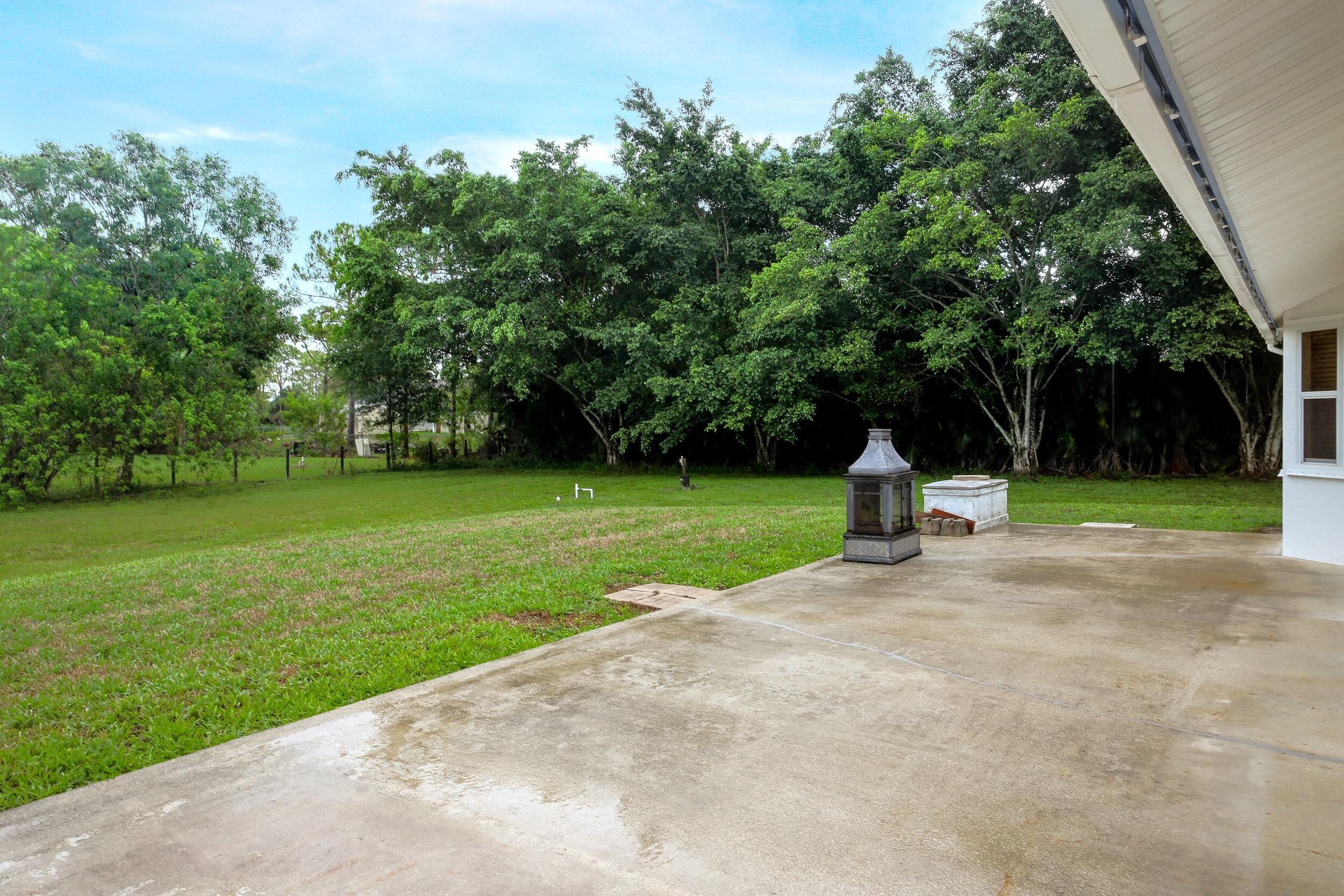 13715 75th Lane N