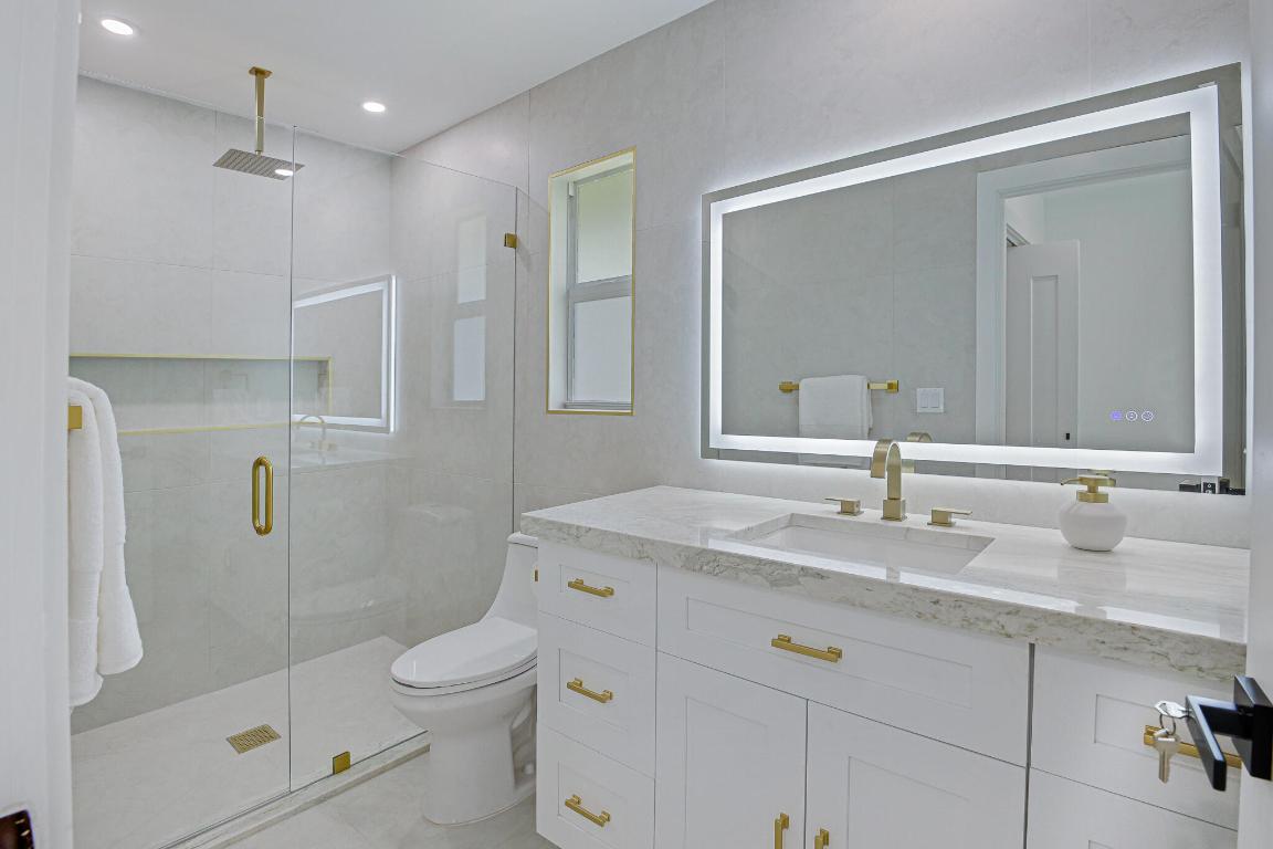 12736 Orange Boulevard