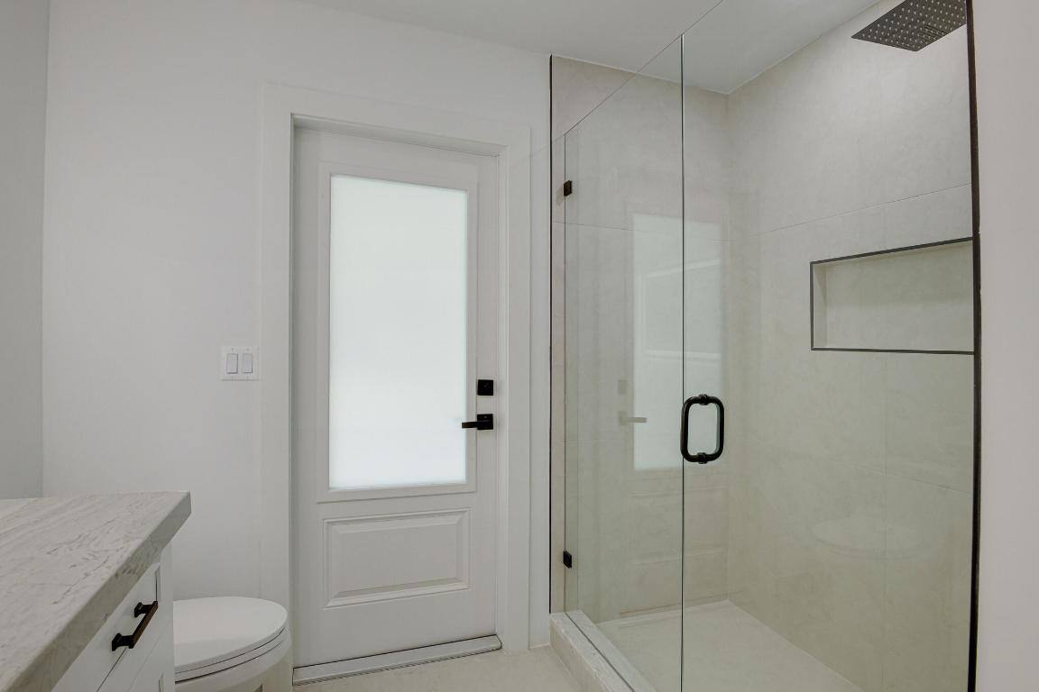 12736 Orange Boulevard