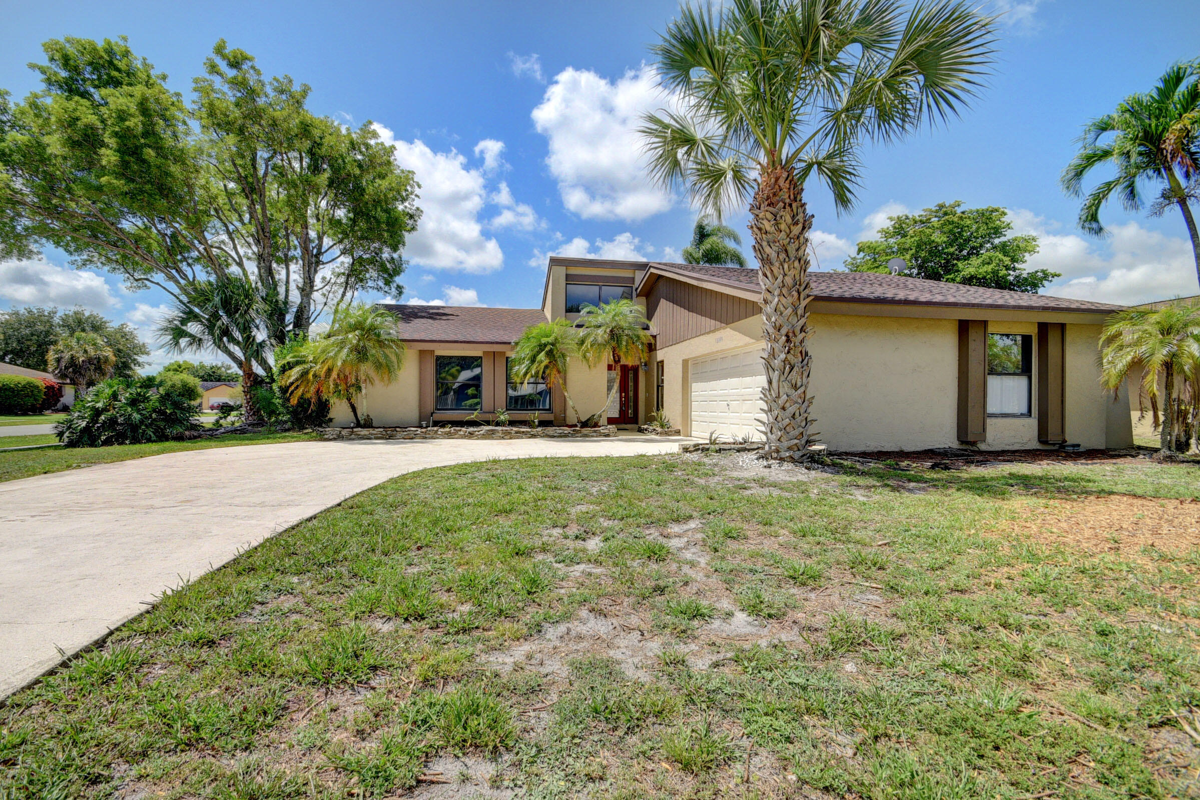 12260 Old Country Road S