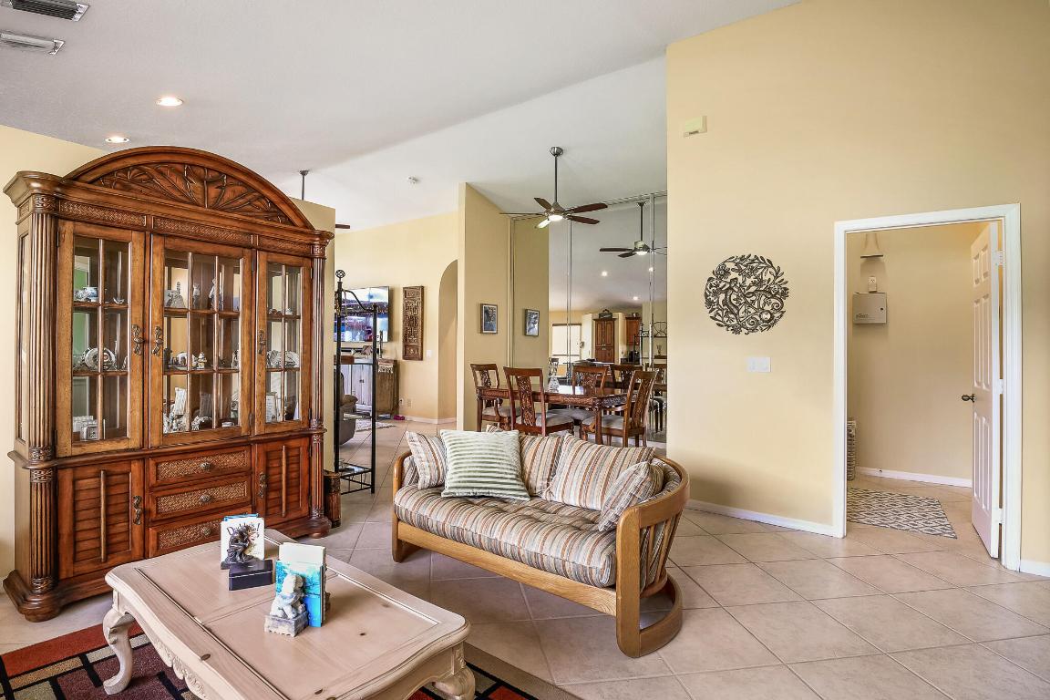 3636 Chesapeake Court