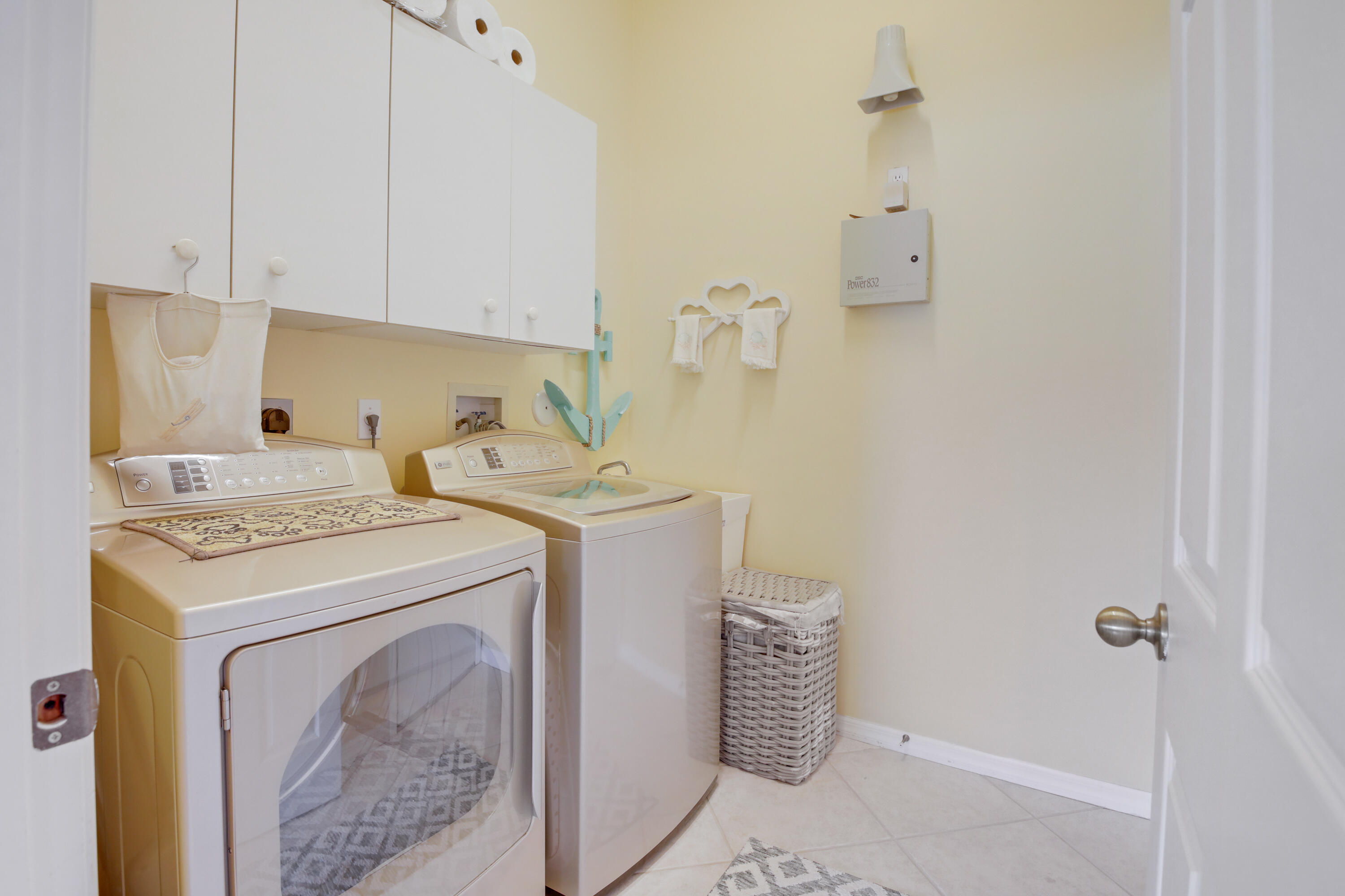 3636 Chesapeake Court