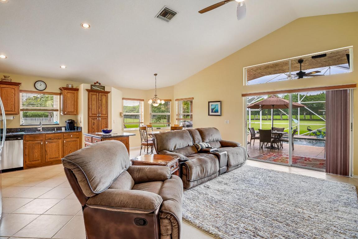 3636 Chesapeake Court