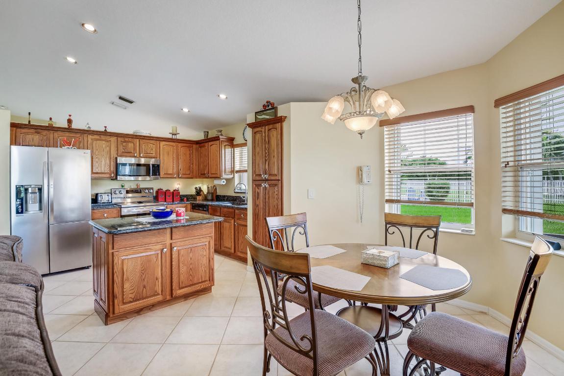 3636 Chesapeake Court