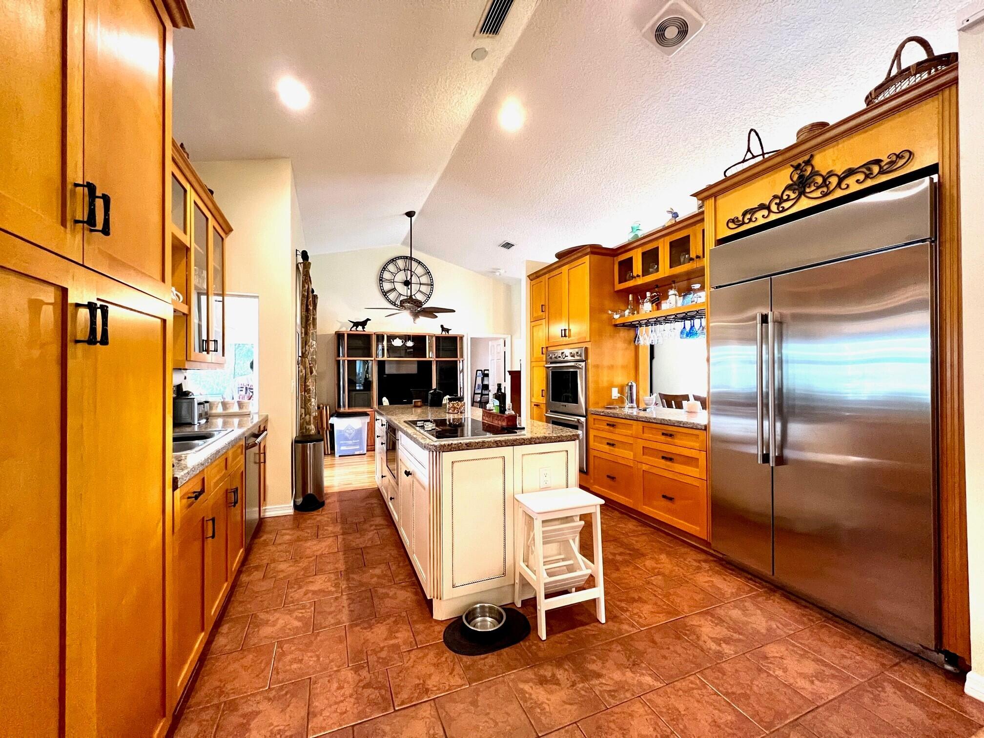 2688 Yarmouth Drive, Wellington