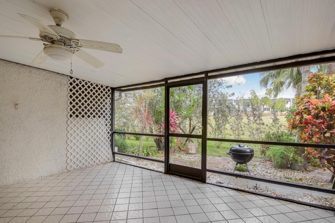 4376 Fountains Drive 4376