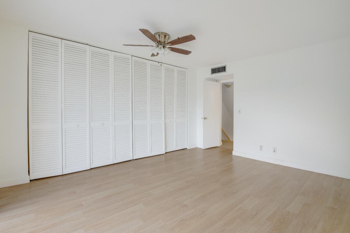 4376 Fountains Drive 4376