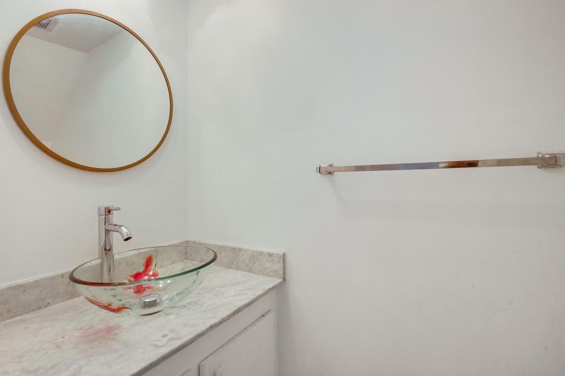 4376 Fountains Drive 4376